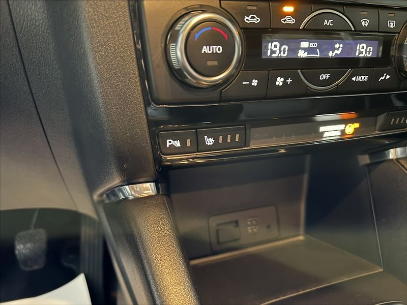 Mazda CX-5 2,2   D NAKAMA BOSE LED KAMERA - fotka 17 z 36