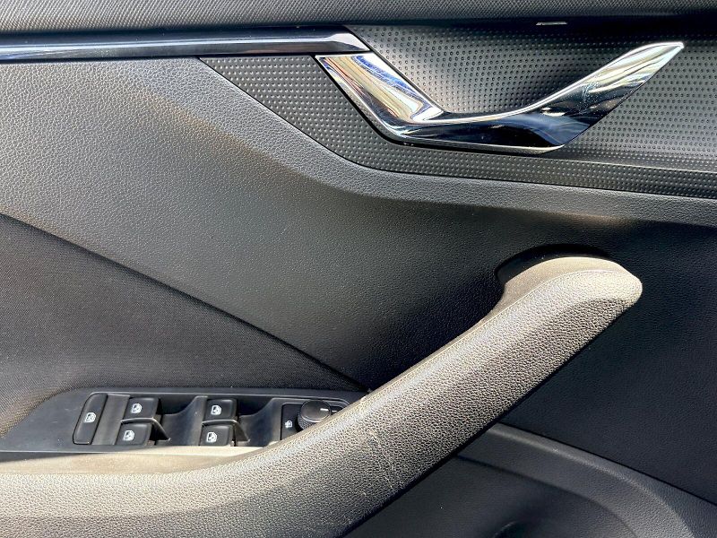 Škoda Kamiq (2022) 1.5 TSI / 110 kW / AMBITION - fotka 18 z 24