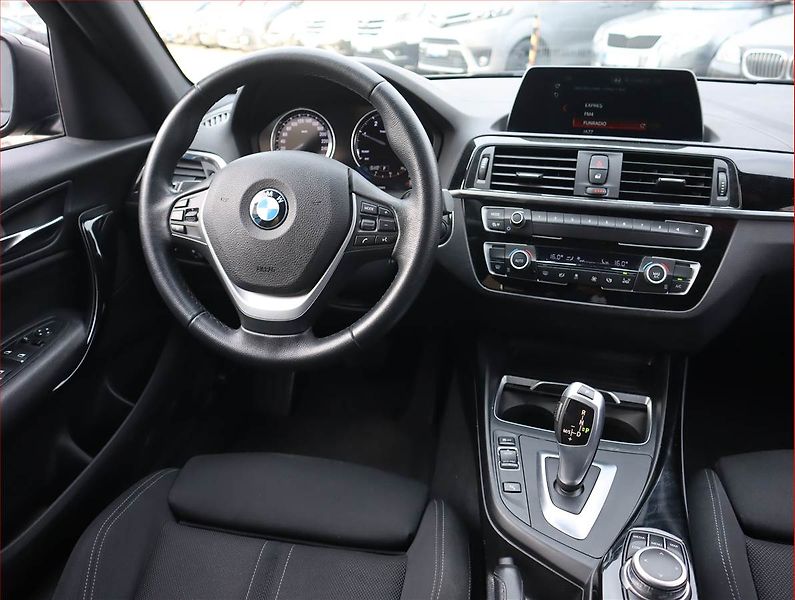 BMW Řada 1 (2019) 116d, Automat, Serv.kniha - fotka 7 z 22