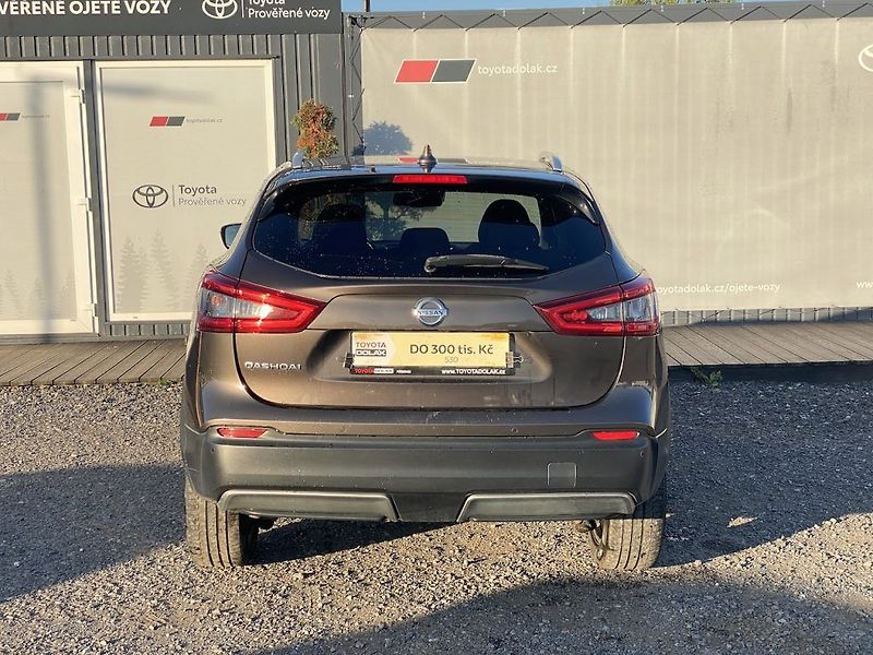 Nissan Qashqai 1.3DIG-T, ČR, manual, serviska - fotka 6 z 26