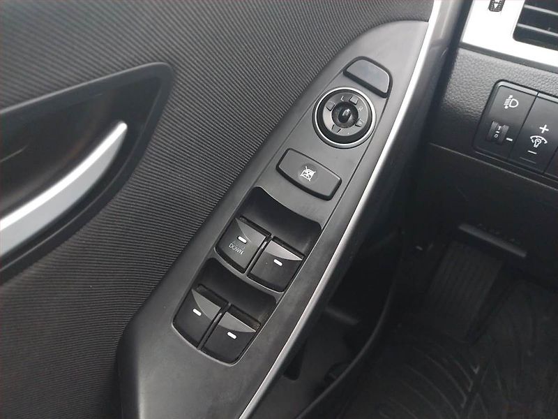 Hyundai i30 (2012) 1.6 GDI, Serv.kniha, Tempomat - fotka 17 z 18