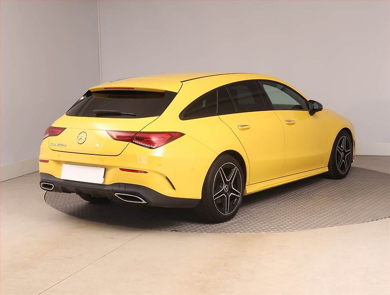 Mercedes-Benz CLA (2020) AMG Paket 200 d - fotka 5 z 21