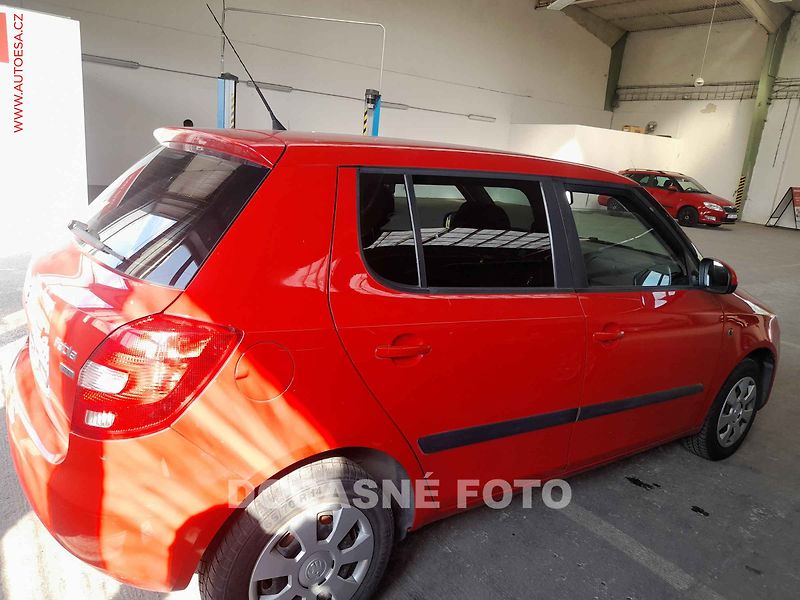 Škoda Fabia (2011) 1.2 TSi, ČR - fotka 2 z 3