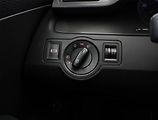 Volkswagen Passat (2007) 2.0 TDI, po STK, Klima - náhled 11