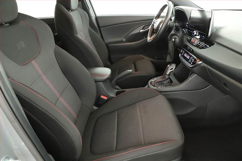 Hyundai i30 (2023) N-Line 1.5 T-GDI - fotka 7 z 20