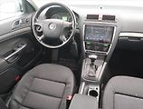 Škoda Octavia (2007) Ambiente 2.0 TDI, Automat - náhled 7