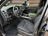 Dodge RAM (2022) +NIGHT EDITION+FUEL+AIR LIFT+ - náhled 13