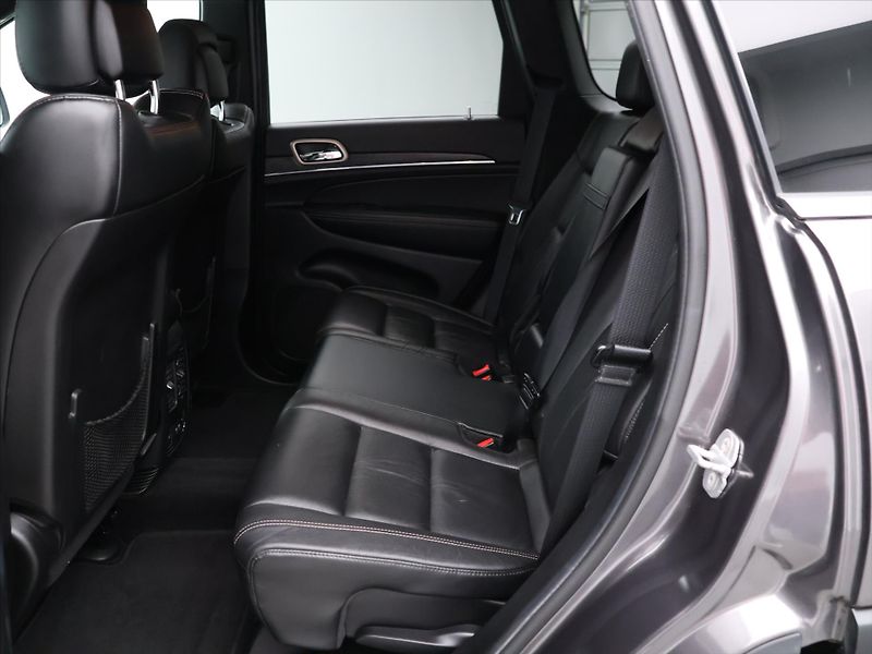 Jeep Grand Cherokee 3,0 CRD 184kW Aut. 4WD Limited - fotka 14 z 30