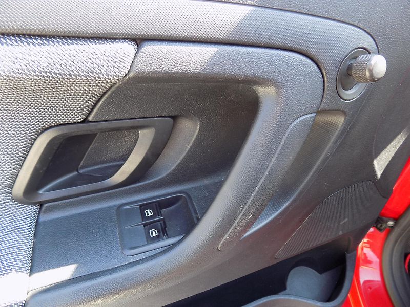 Škoda Roomster 1,2 TSI 63 KW ACTIVE, KLIMA - fotka 35 z 54