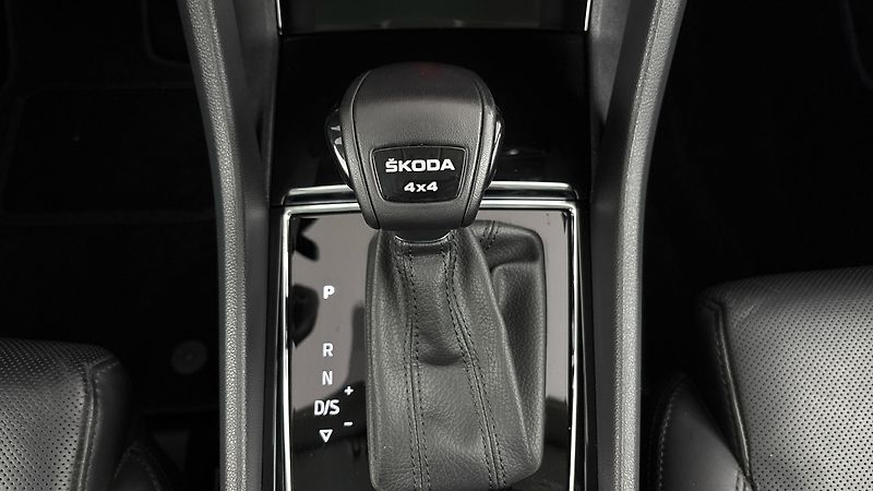 Škoda Kodiaq 2.0 TDI DSG 4x4 L&K - fotka 28 z 34