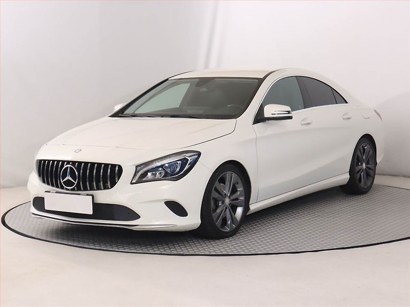 Mercedes-Benz CLA (2016) 200 CDI, Automat, Kůže, Navi - fotka 2 z 20