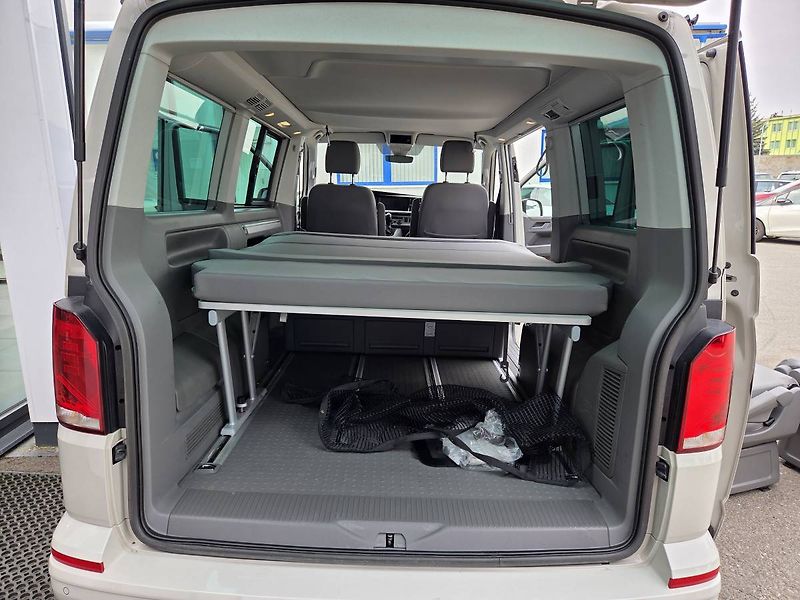 Volkswagen California 2.0 TDI DSG 4M Beach 7míst - fotka 14 z 75