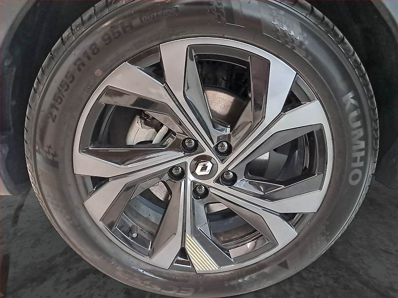 Renault Arkana (2023) Intens E-Tech - fotka 15 z 24