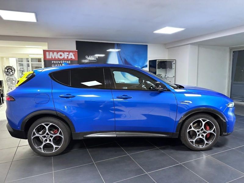 Alfa Romeo Tonale (2023) 1.5 T 160k AT7 VELOCE - fotka 4 z 20