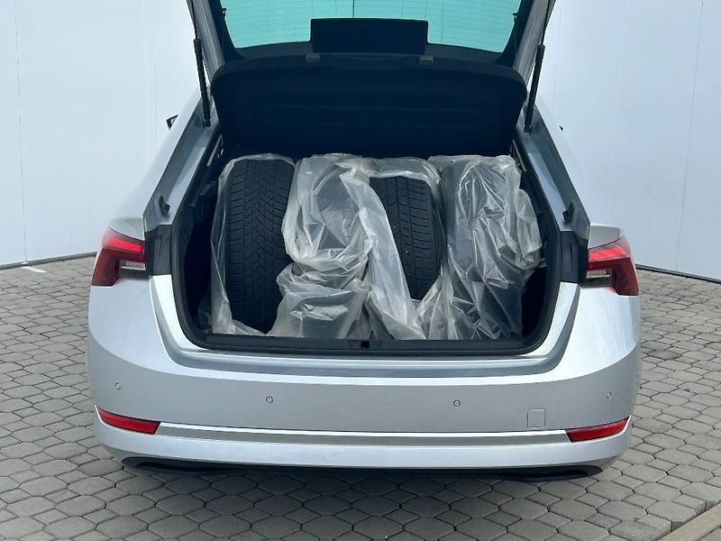 Škoda Octavia Ambition 7DSG 2,0TDI - fotka 22 z 23