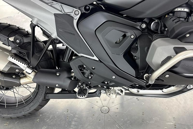 BMW R 1300 GS - fotka 5 z 13