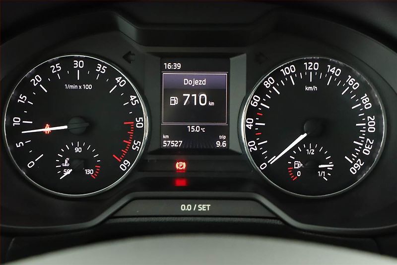 Škoda Octavia (2017) Ambition 1.6 TDI, ČR,1.maj - fotka 8 z 18