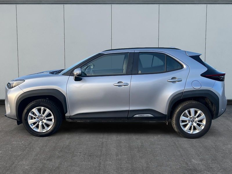Toyota Yaris Cross (2023) HYBRID 1.5 85kW e-CVT C/T CZ  - fotka 2 z 21