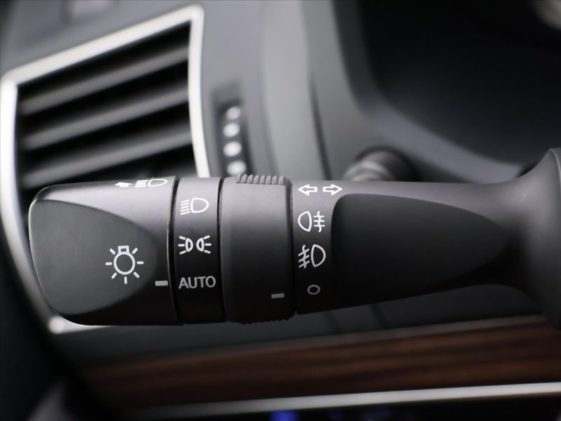 Toyota Land Cruiser 2,8 D-4D 150KW CZ 1.MAJ 4X4 - fotka 21 z 40