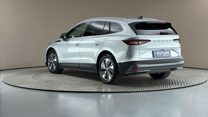 Škoda Enyaq 82 kWh AUT 80x Clever - fotka 2 z 32