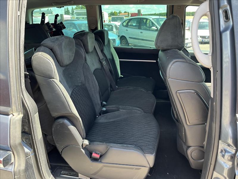 Citroën C8 2,0 HDi 8.MÍST 2xKOLA STK 7/28 - fotka 12 z 31
