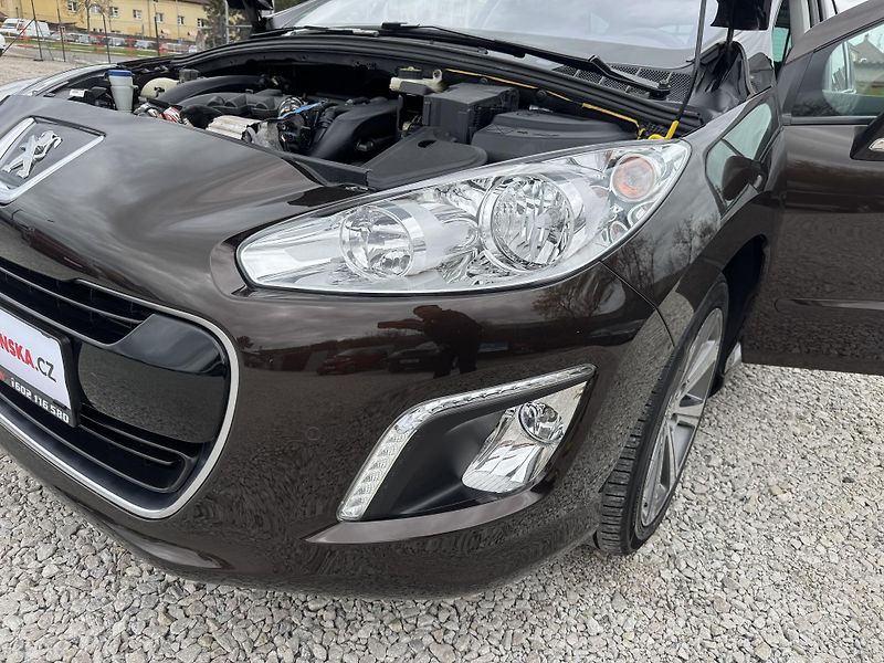 Peugeot 308 1.6-16V,SW,rezervace - fotka 41 z 54