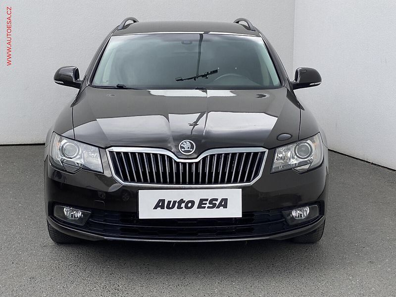 Škoda Superb (2013) 1.4 TSi, AC, temp - fotka 2 z 17