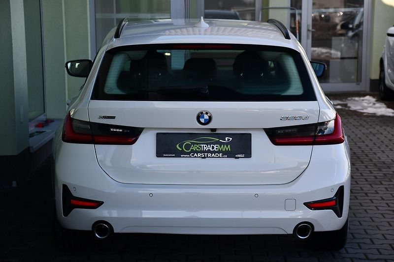 BMW Řada 3 320D xDrive 2xALU 1M ČR - fotka 11 z 38