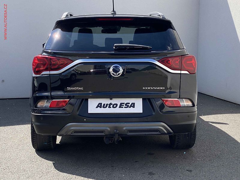 SsangYong Korando (2020) 1.5 T-GDi AWD, AT, TZ, navi - fotka 5 z 19