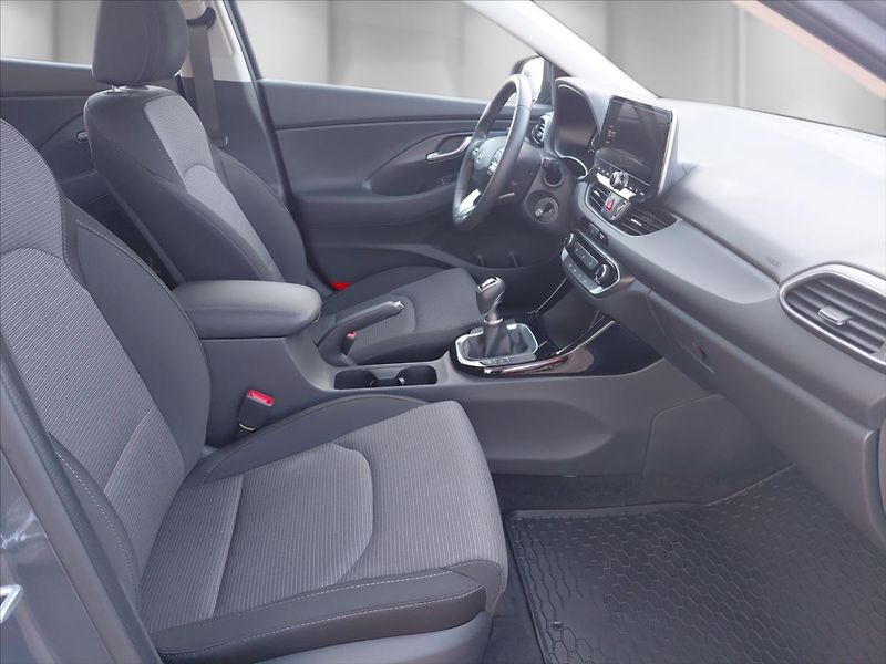 Hyundai i30 1,0   1.0 T-GDi Smart - fotka 18 z 20