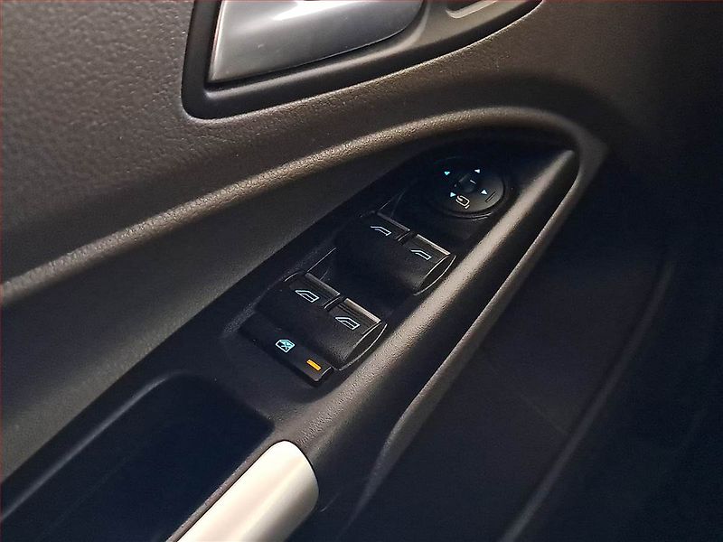 Ford Tourneo Connect (2021) Maxi Active 1.5 EcoBlue, 5Míst - fotka 17 z 21