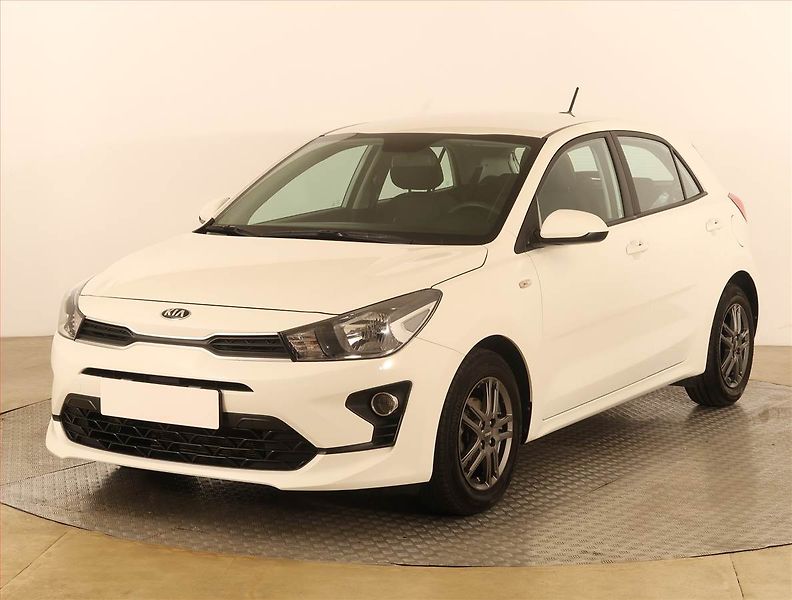 Kia Rio (2021) 1.2 DPI, Serv.kniha - fotka 2 z 16