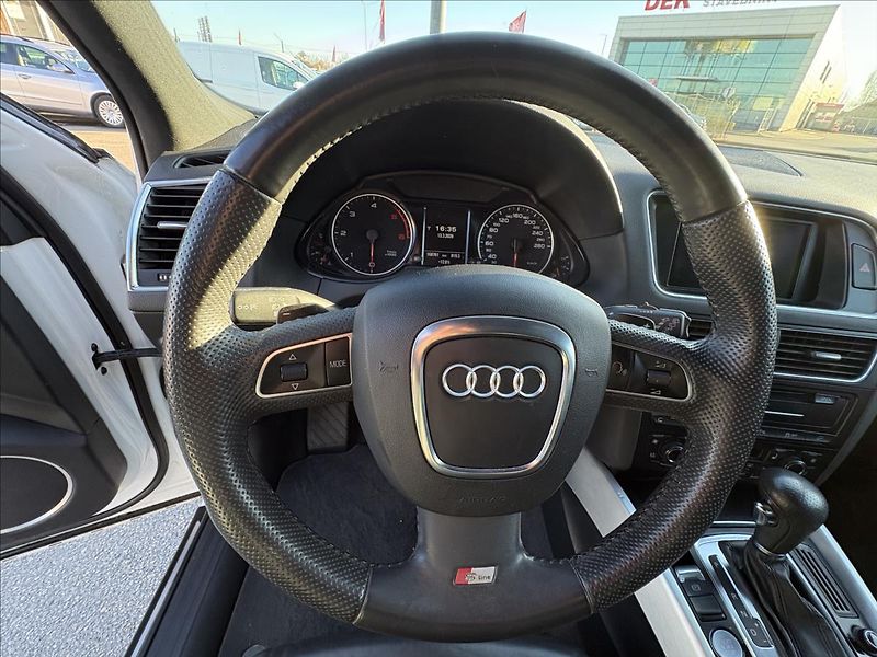 Audi Q5 3,0 TDi176kW 3x S-line,Max výb - fotka 9 z 50