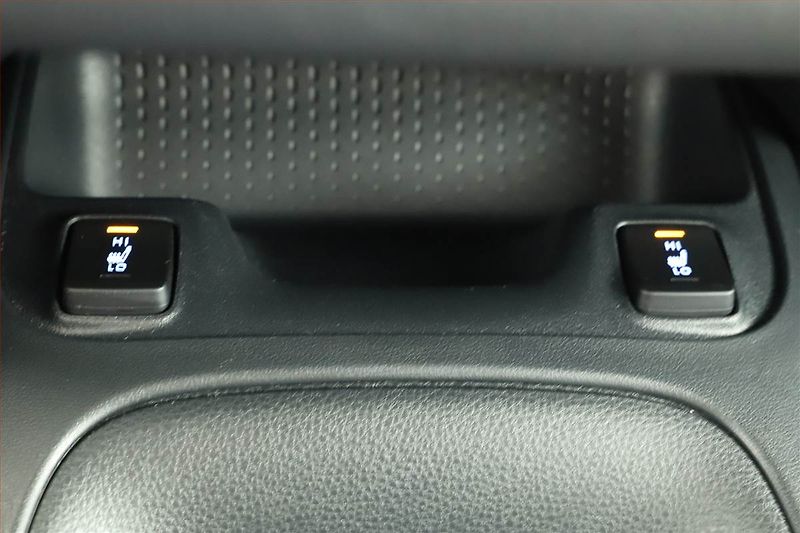 Toyota Corolla (2023) Comfort 1.5 VVT-i - fotka 16 z 17