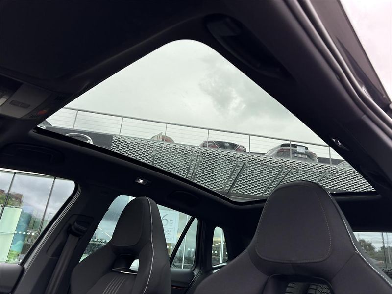 Škoda Kamiq 1,0 Monte Carlo ZÁRUKA PANORAM - fotka 12 z 43