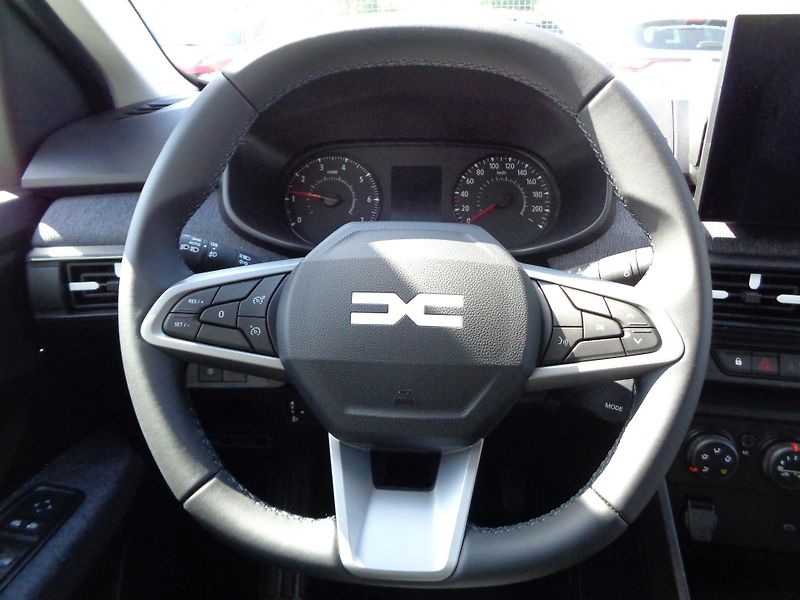 Dacia Jogger (2026) Expression TCe 110 5 míst - fotka 12 z 15
