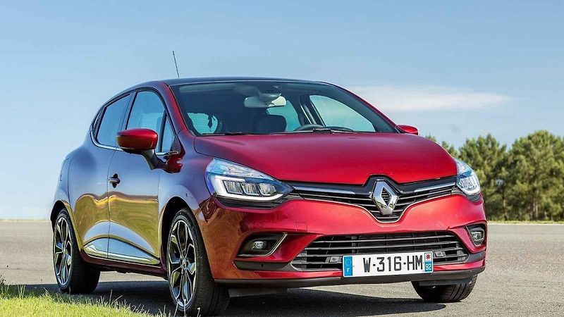 6. místo: Škoda Karoq - 6548 prodaných kusů.