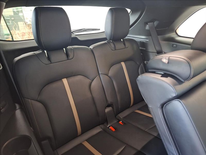 Mazda CX-80 2.5 e-SKYACTIV PHEV 327ps 8AT - fotka 5 z 18