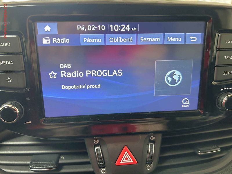 Hyundai i30 (2023) 1.5 DPi, ČR, AC, výhřev sed - fotka 12 z 15