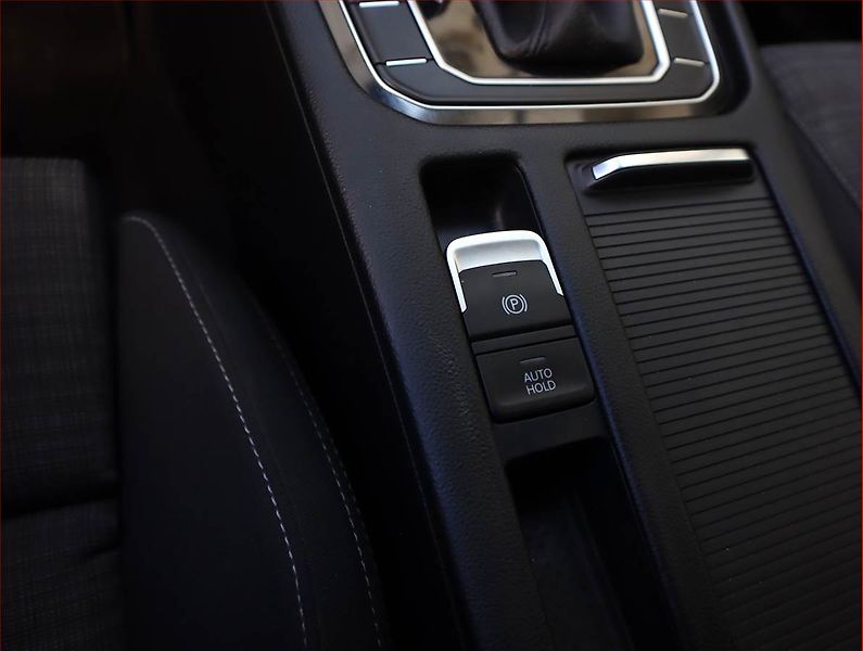 Volkswagen Passat (2021) Business 2.0 TDI, Automat - fotka 22 z 23