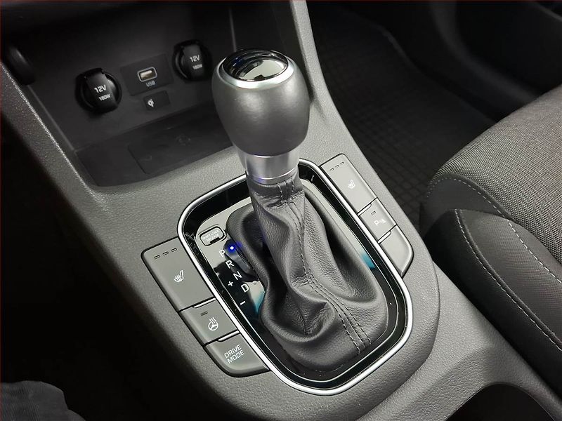 Hyundai i30 (2021) Smart 1.0 T-GDI, Automat - fotka 13 z 21