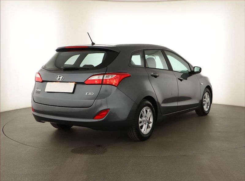 Hyundai i30 (2016) 1.6 MPI, Tempomat - fotka 5 z 13