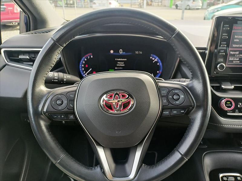 Toyota Corolla 2,0 2.0 Hybrid e-CVT  Comfort - fotka 8 z 16