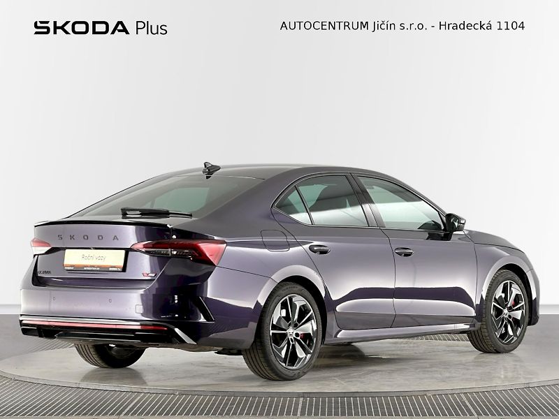Škoda Octavia (2025) DSG 2.0TSI 195kW RS - fotka 2 z 33