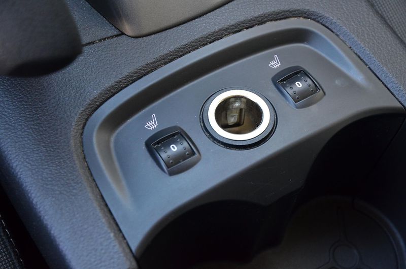 Ford Focus (2014) 1.0 EB 74kW TREND 2x kola - fotka 28 z 35