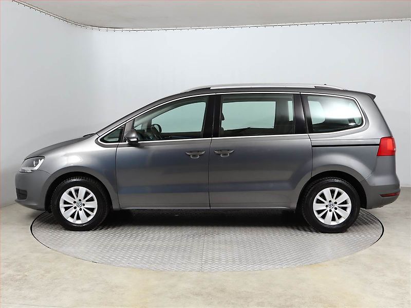 Volkswagen Sharan (2012) Highline 2.0 TDI, Tempomat - fotka 3 z 17