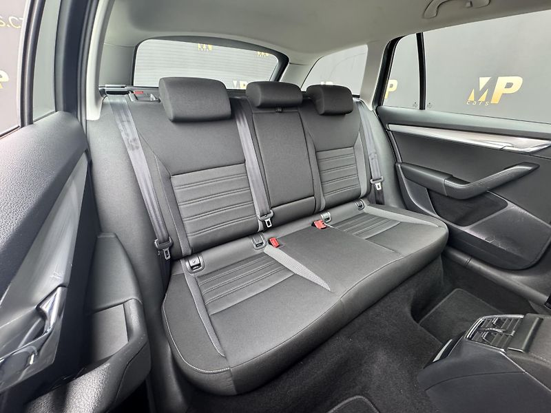Škoda Octavia (2018) III 1.4TSi MAN Ambition+ 1.Maj - fotka 19 z 46