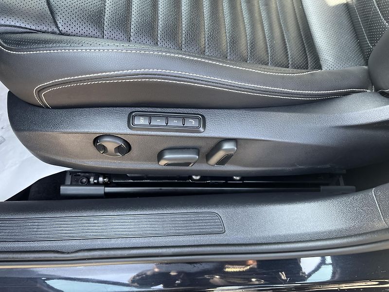 Volkswagen Passat Elegance 2.0 TDI 110 kW DSG Va - fotka 24 z 24