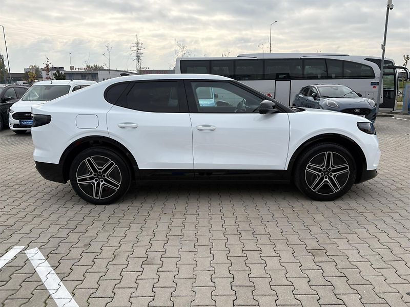 Ford Capri (2026) Premium, 5dveřová, 79 kWh PROD - fotka 6 z 20
