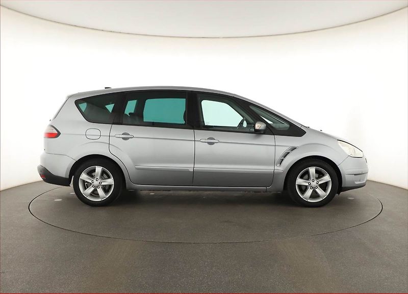 Ford S-MAX (2007) 2.0 TDCi, po STK, Tažné - fotka 6 z 16
